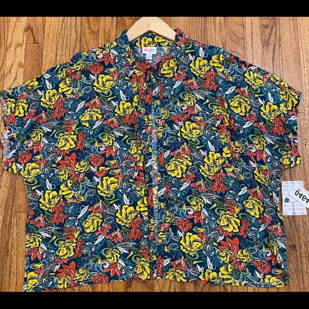 LulaRoe Micheal (L)